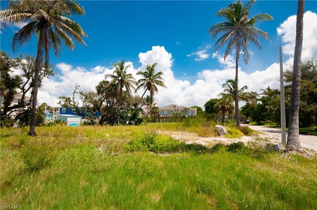 119 Sabal Dr, Fort Myers Beach, FL 33931 Photo