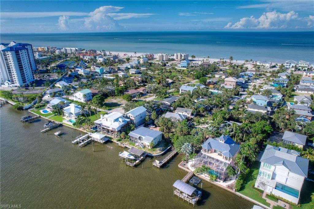119 Sabal Dr, Fort Myers Beach, FL 33931 Photo