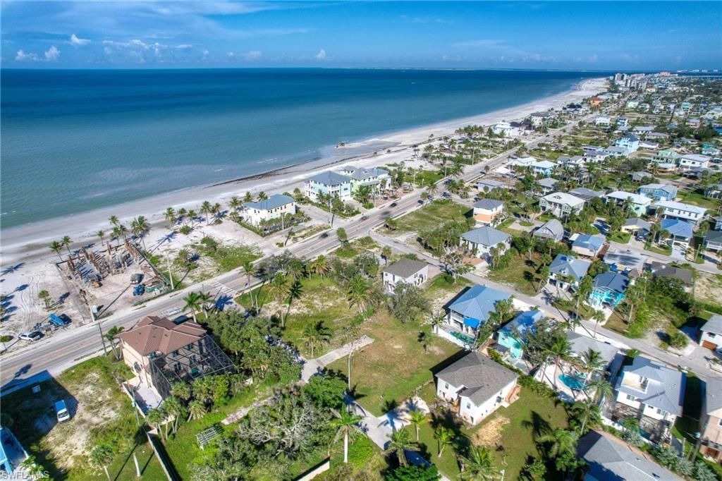 119 Sabal Dr, Fort Myers Beach, FL 33931 Photo