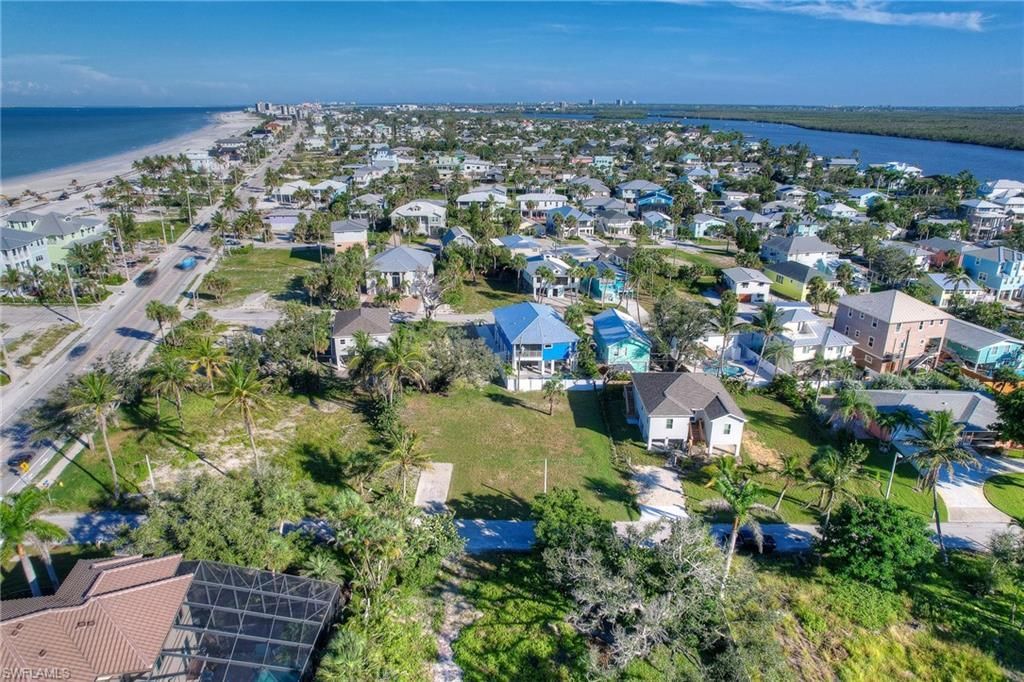 119 Sabal Dr, Fort Myers Beach, FL 33931 Photo