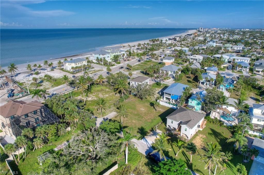 119 Sabal Dr, Fort Myers Beach, FL 33931 Photo