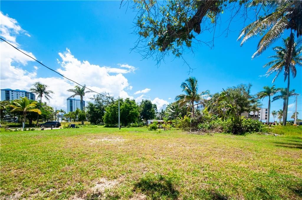 119 Sabal Dr, Fort Myers Beach, FL 33931 Photo