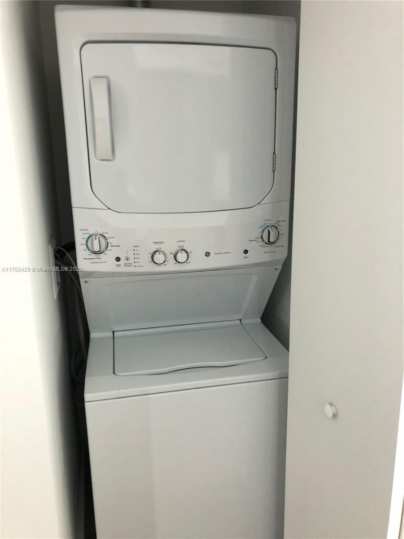 650 NE 32nd St, Unit 2006, Miami, FL 33137 Photo