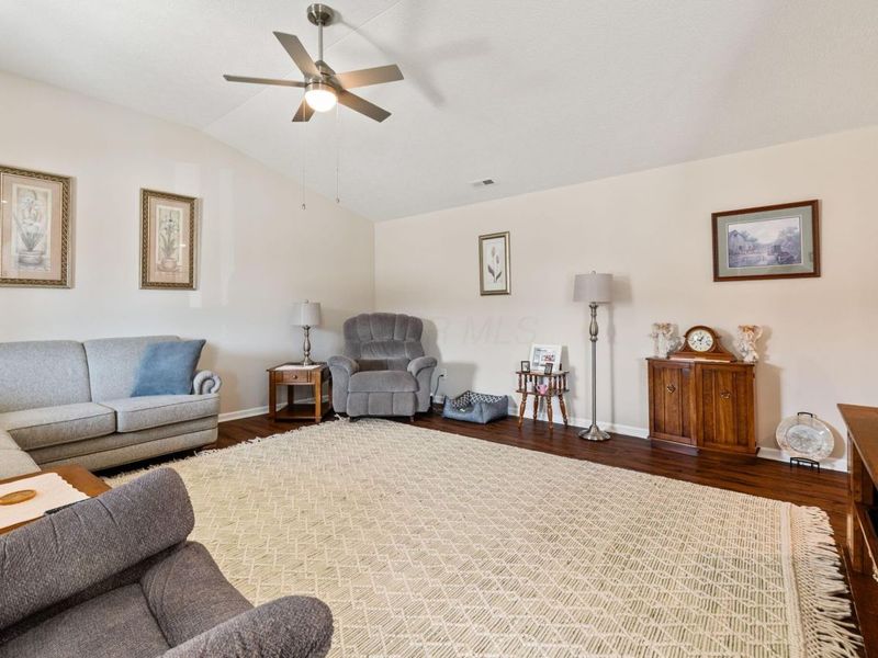 820 Timbers Edge, Marysville, OH 43040 Photo 7