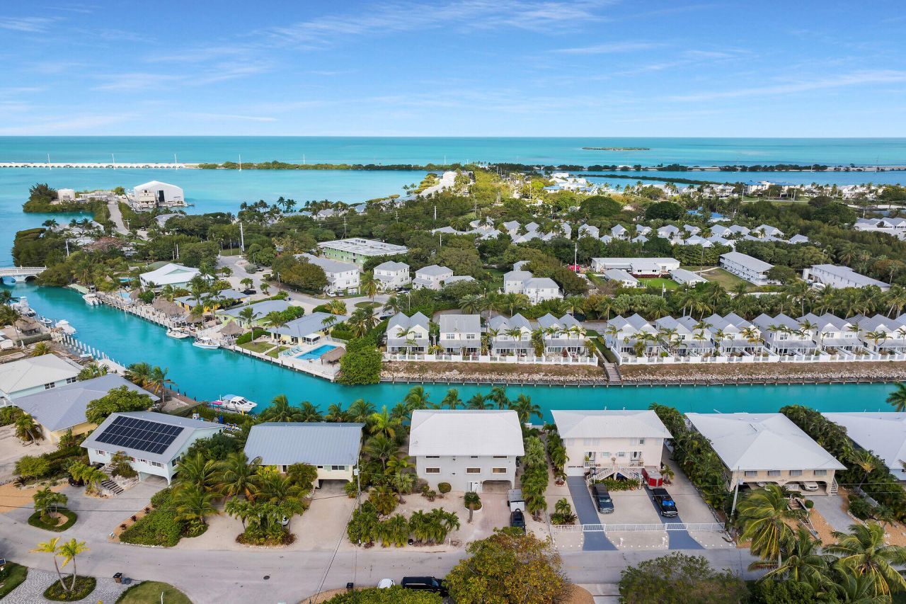 132 N Indies Drive, Duck, FL 33050 Photo