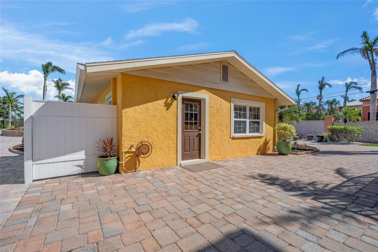 471 Bayshore Road, Nokomis, FL 34275 Photo