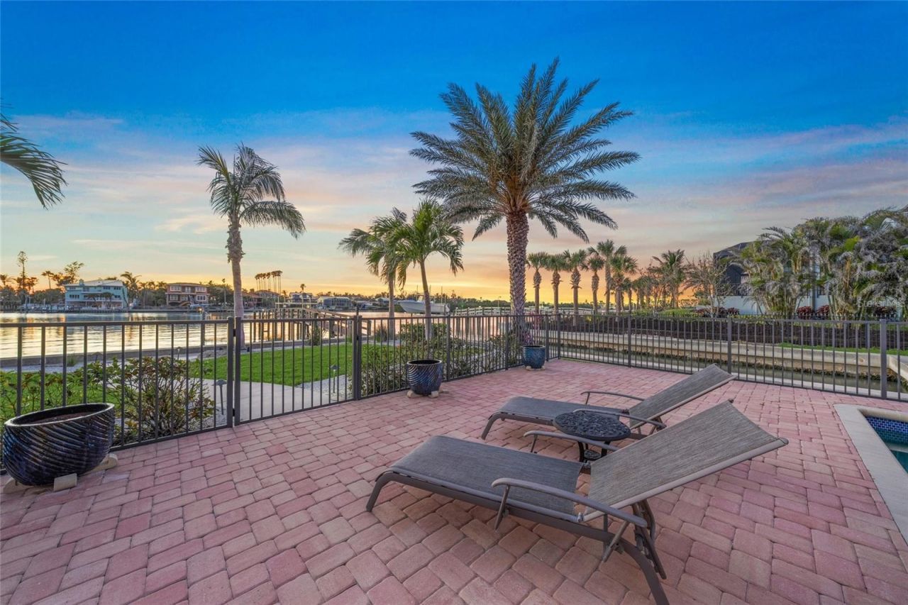 471 Bayshore Road, Nokomis, FL 34275 Photo