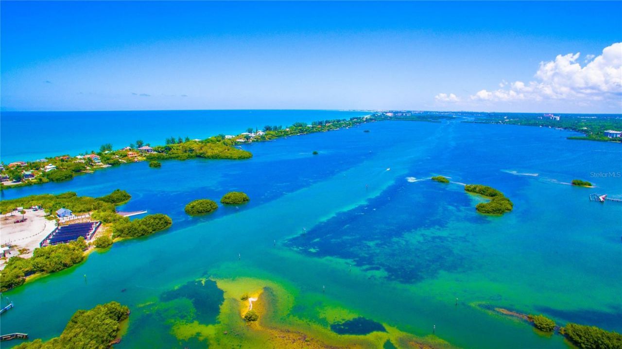 471 Bayshore Road, Nokomis, FL 34275 Photo