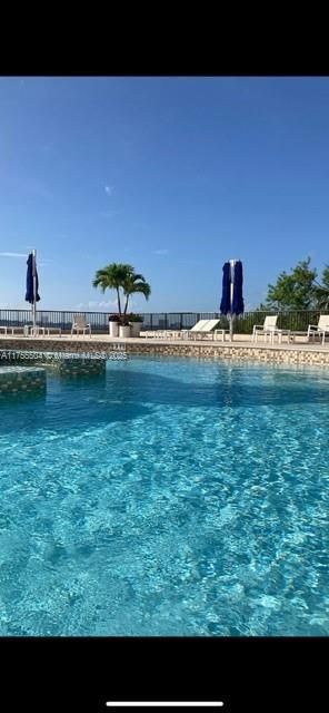 1800 NE 114th St, Unit 1108, Miami, FL 33181 Photo