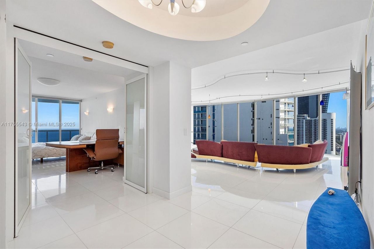 17555 Collins Ave, Unit 3701, Sunny Isles Beach, FL 33160 Photo