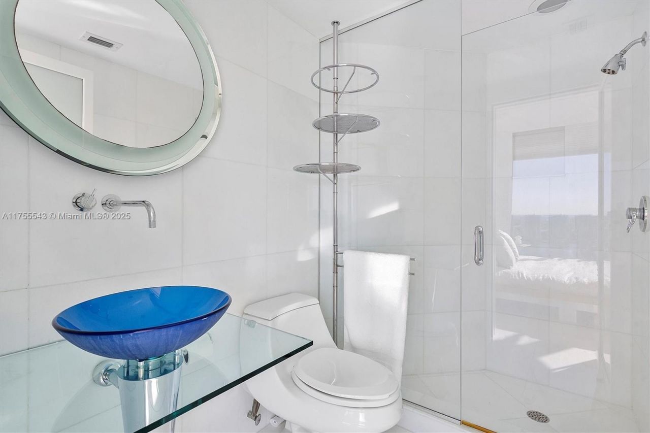 17555 Collins Ave, Unit 3701, Sunny Isles Beach, FL 33160 Photo