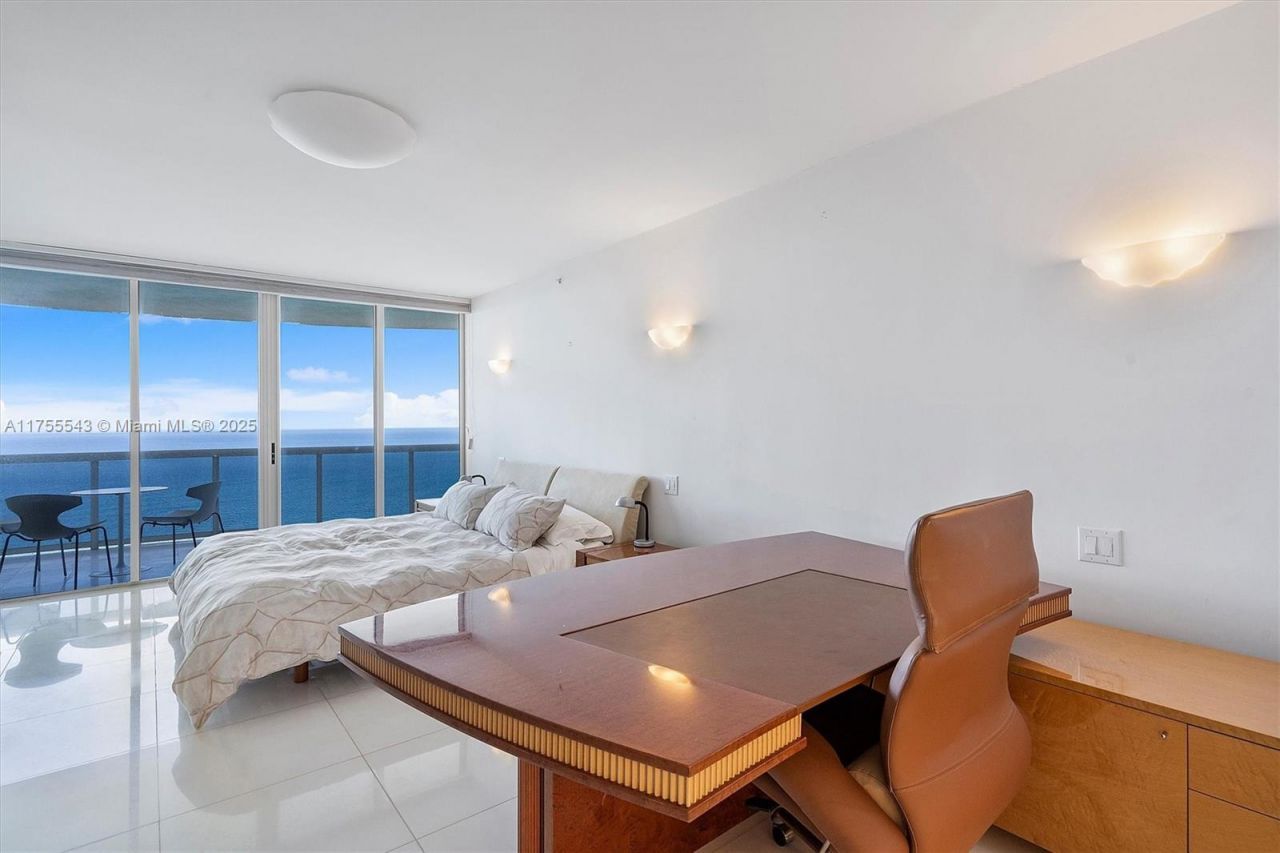 17555 Collins Ave, Unit 3701, Sunny Isles Beach, FL 33160 Photo