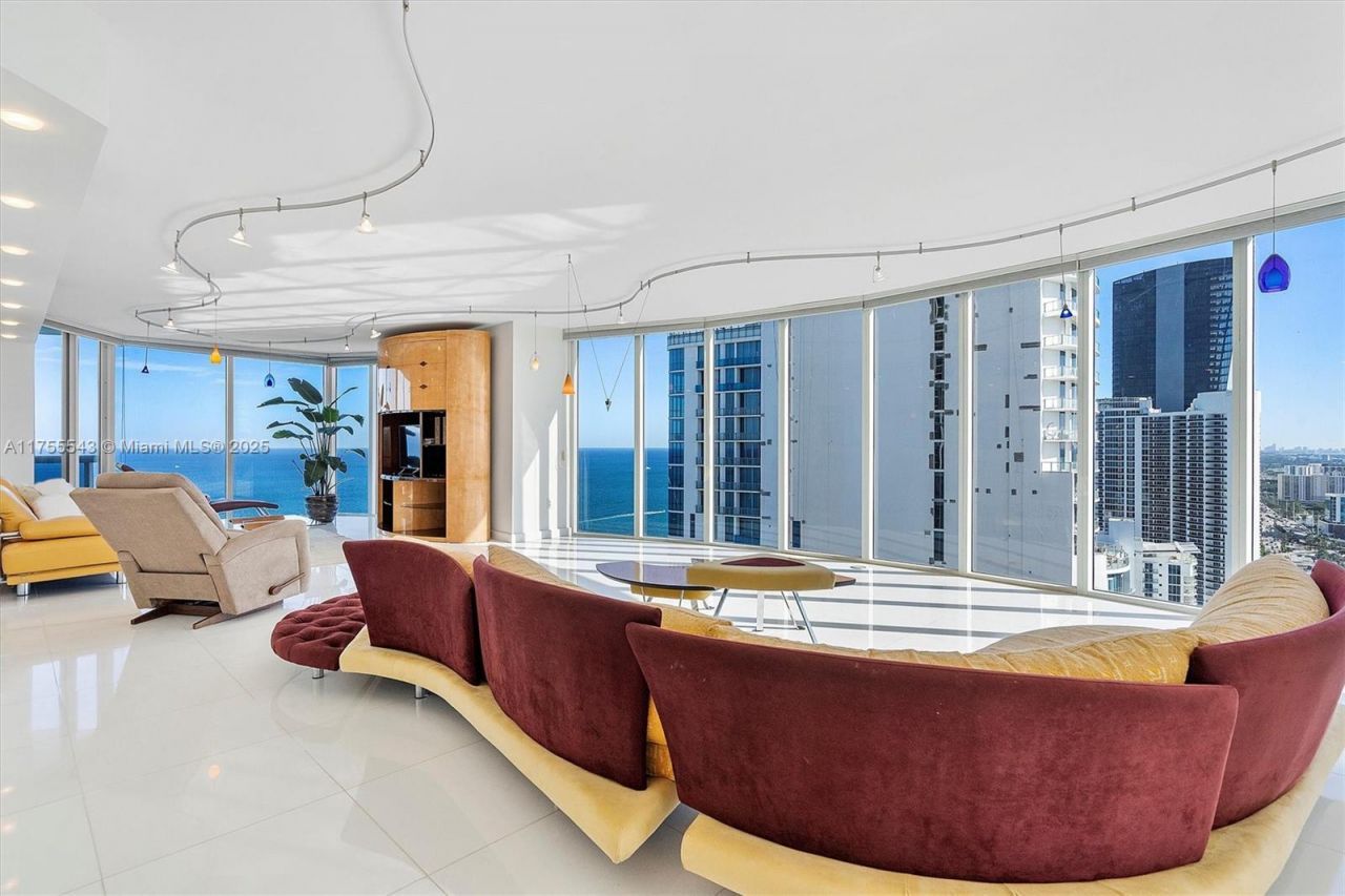 17555 Collins Ave, Unit 3701, Sunny Isles Beach, FL 33160 Photo