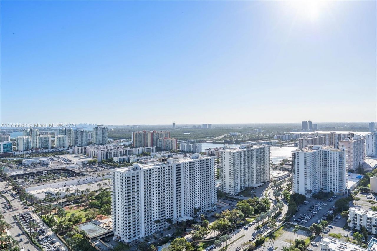 17555 Collins Ave, Unit 3701, Sunny Isles Beach, FL 33160 Photo