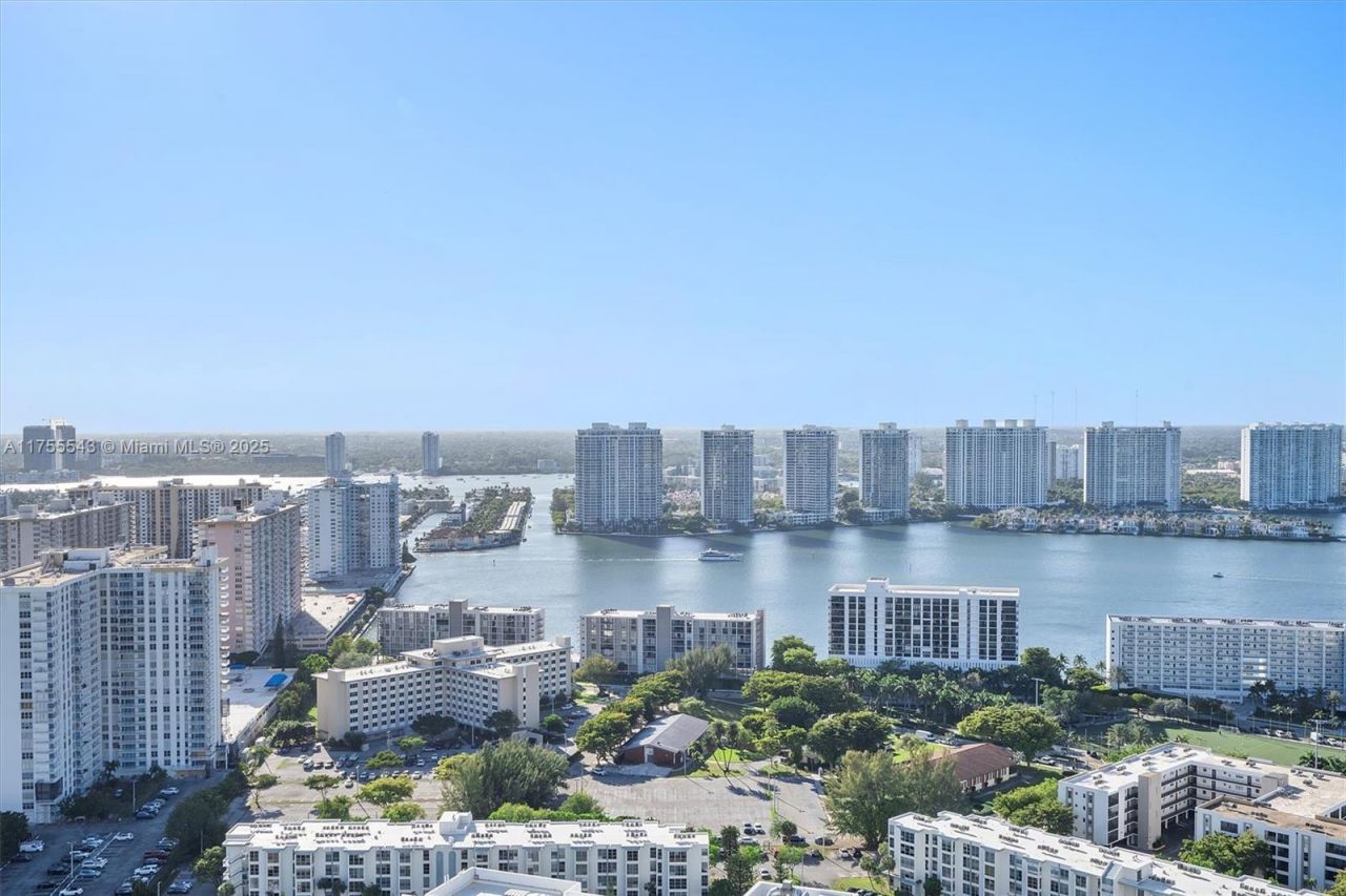 17555 Collins Ave, Unit 3701, Sunny Isles Beach, FL 33160 Photo