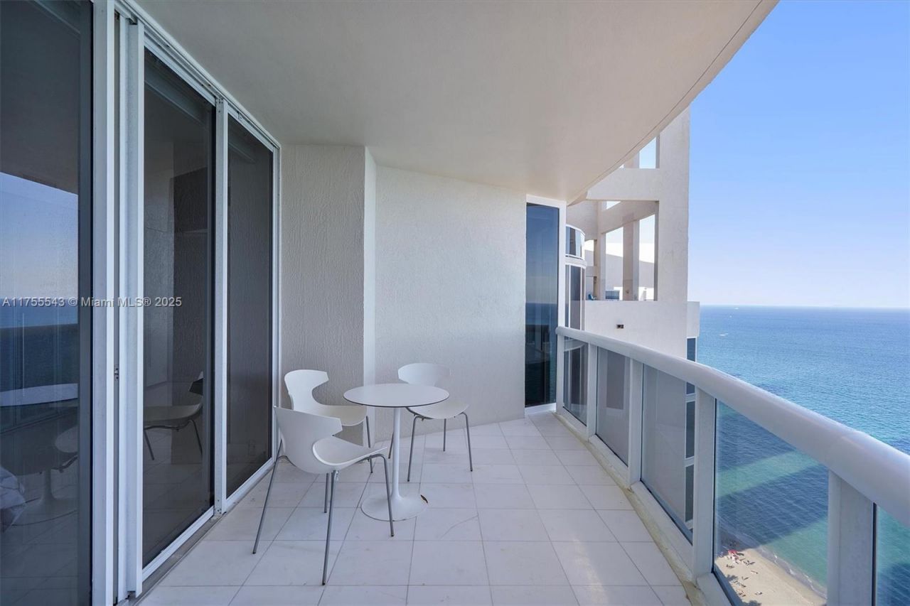 17555 Collins Ave, Unit 3701, Sunny Isles Beach, FL 33160 Photo