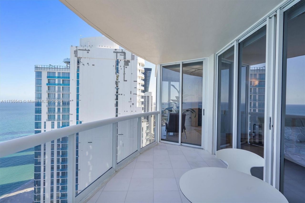 17555 Collins Ave, Unit 3701, Sunny Isles Beach, FL 33160 Photo