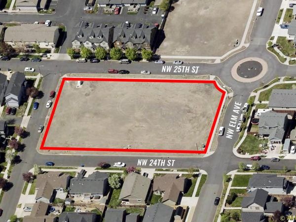 404 NW 25th Street, Redmond, OR 97756