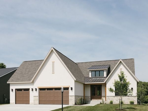 8170 NW 27th Court, Ankeny, IA 50023