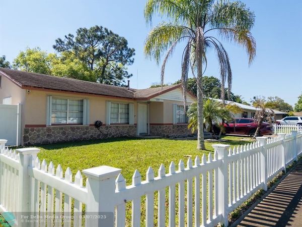 3205 Hibiscus, Fort Pierce, FL 34947