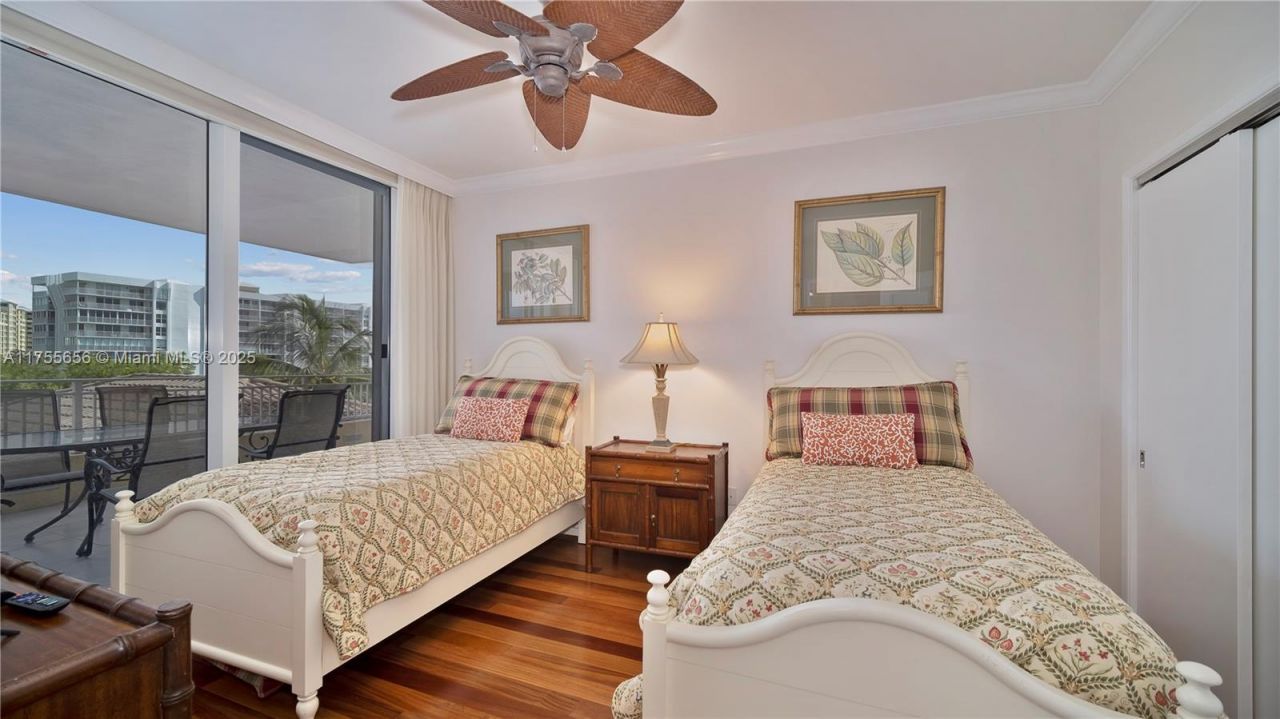 791 Crandon Blvd, Unit 404, Key Biscayne, FL 33149 Photo