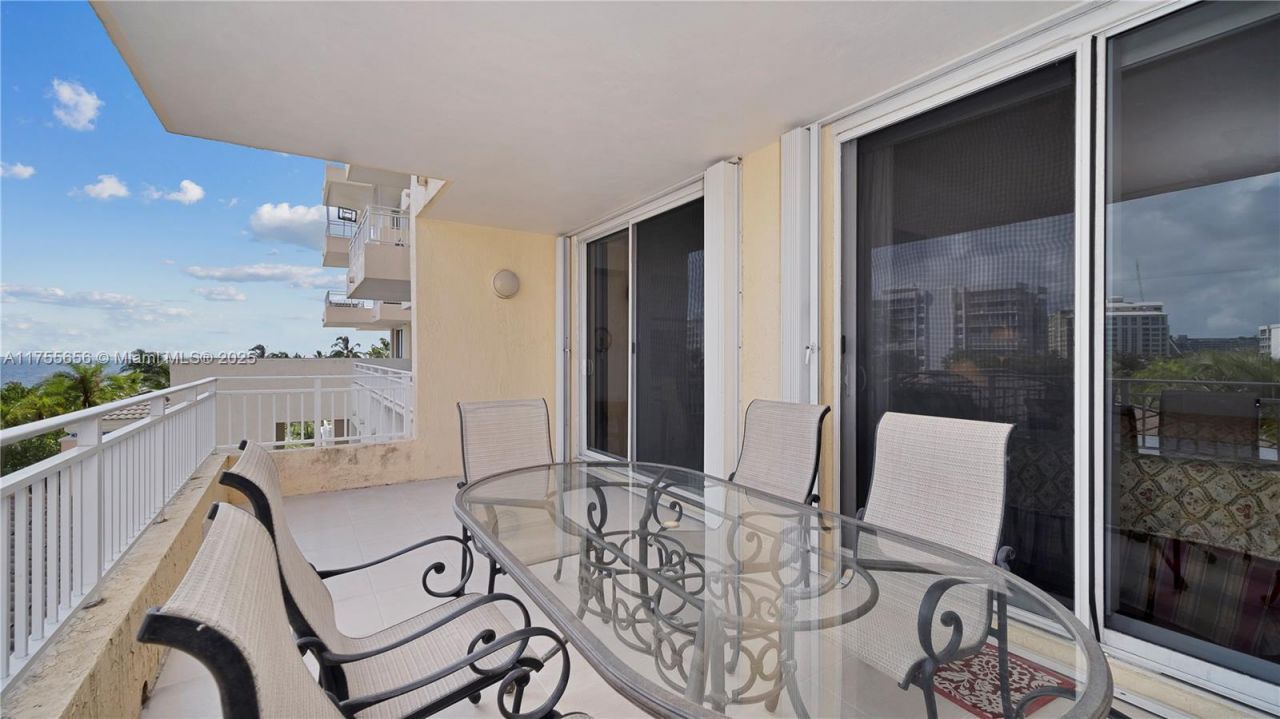 791 Crandon Blvd, Unit 404, Key Biscayne, FL 33149 Photo