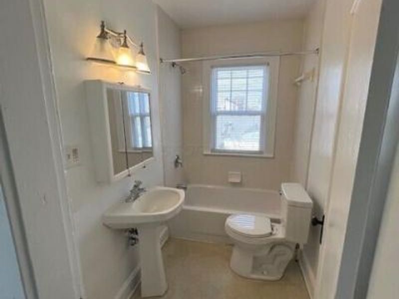 1225-1227 S Champion Avenue, Columbus, OH 43206 Photo 5