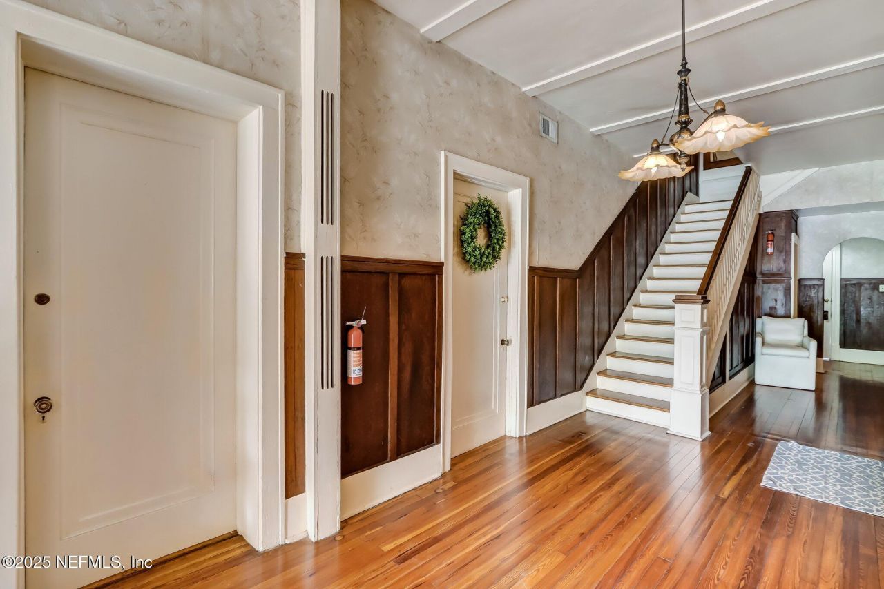 2727 Riverside Avenue, Jacksonville, FL 32205 Photo