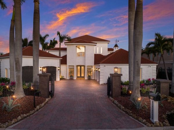 367 W ROYAL FLAMINGO DRIVE, SARASOTA, FL 34236