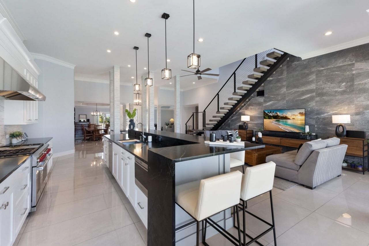 367 W Royal Flamingo Drive, Sarasota, FL 34236 Photo