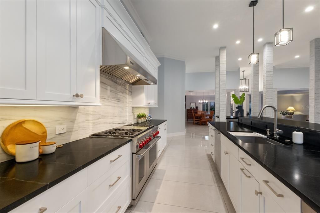 367 W Royal Flamingo Drive, Sarasota, FL 34236 Photo