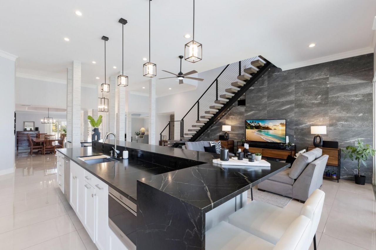 367 W Royal Flamingo Drive, Sarasota, FL 34236 Photo