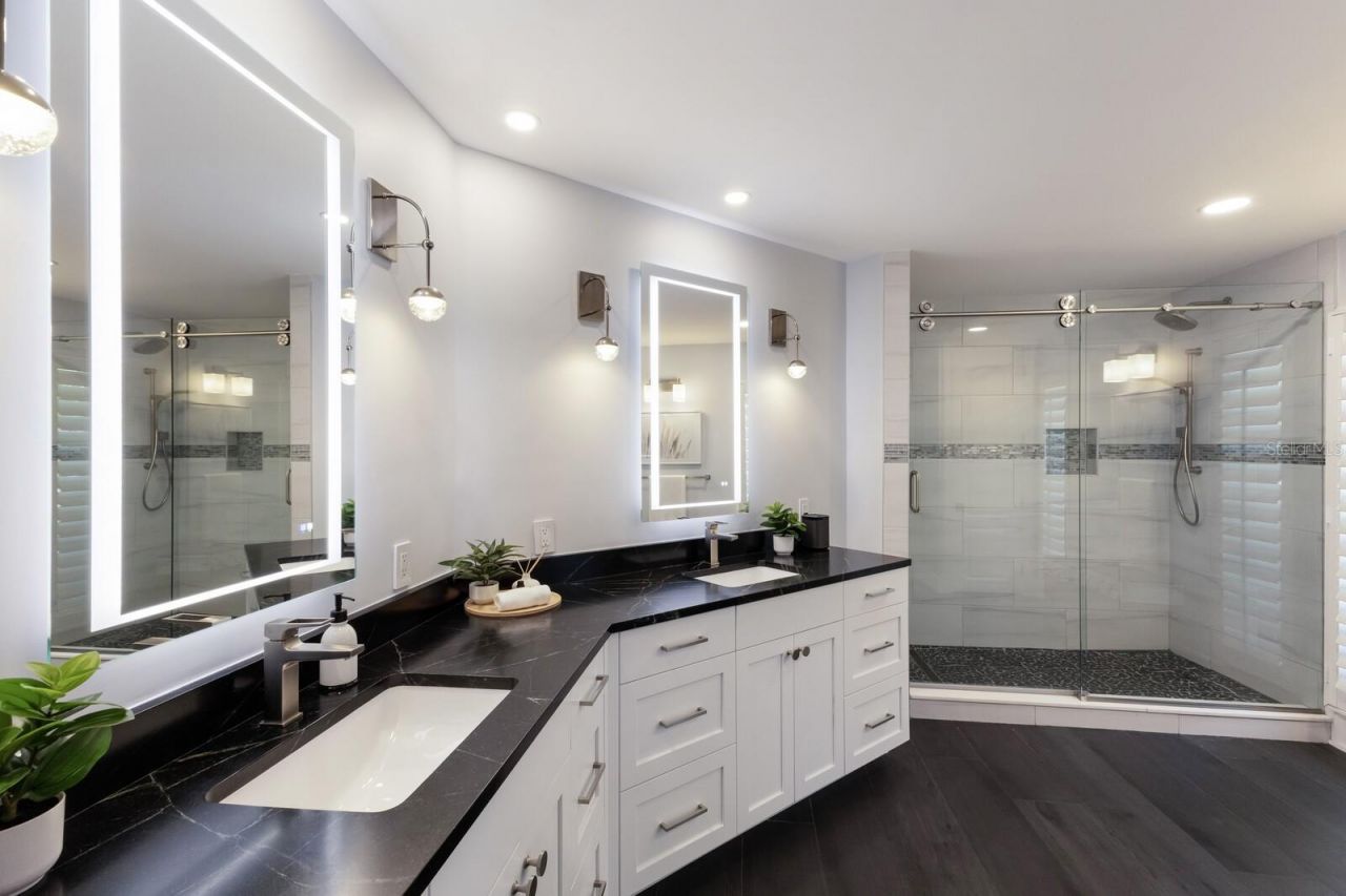 367 W Royal Flamingo Drive, Sarasota, FL 34236 Photo