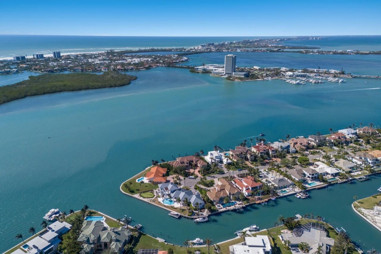 367 W Royal Flamingo Drive, Sarasota, FL 34236 Photo