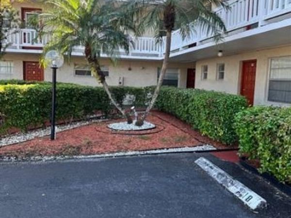 3774 Inverrary Boulevard, Unit 106p, Lauderhill, FL 33319