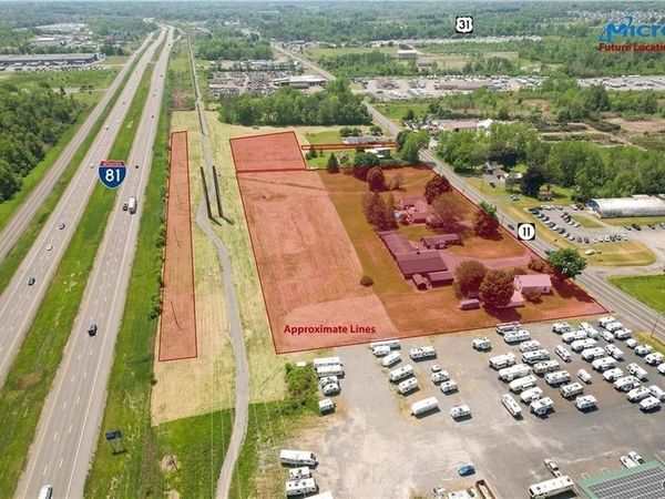 8662 Brewerton Road, Cicero, NY 13039