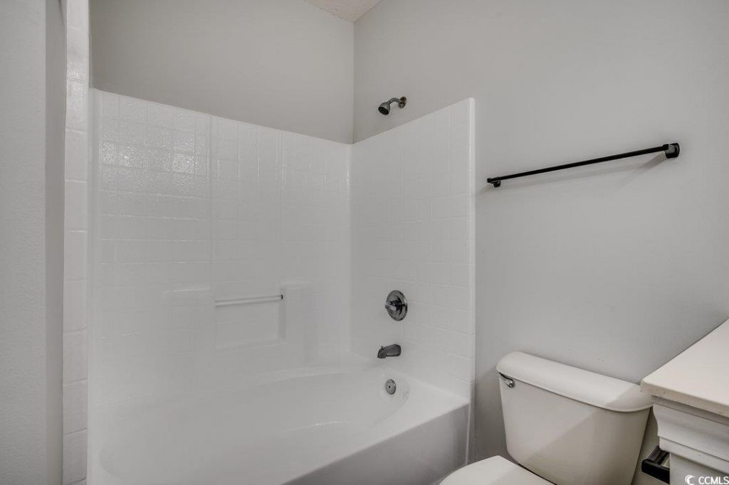 999 Algonquin Dr. Photo 23