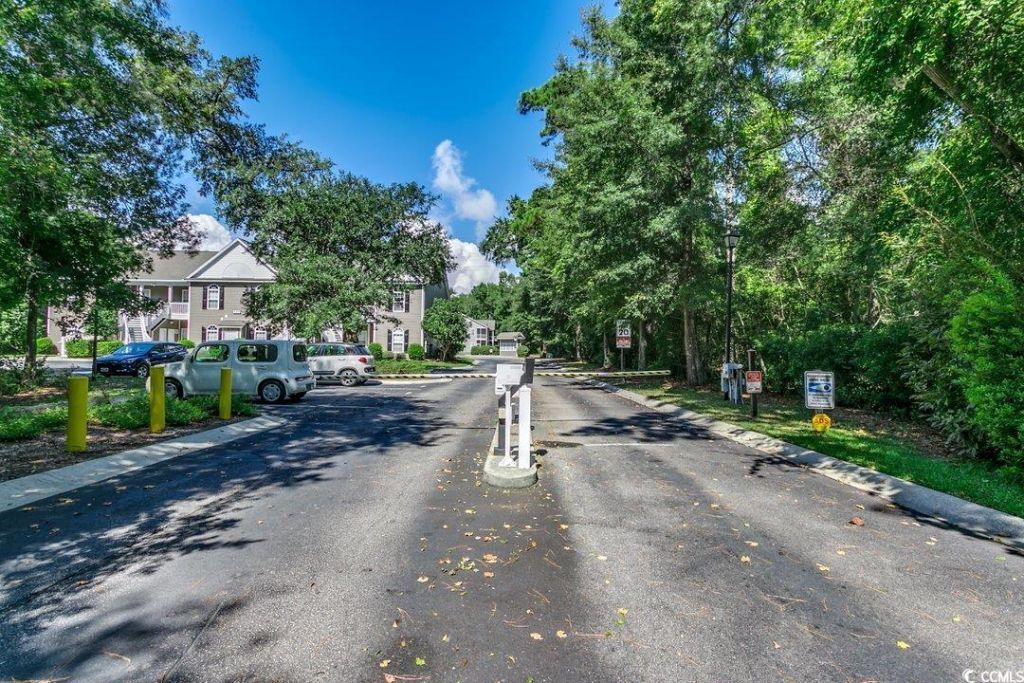 999 Algonquin Dr. Photo 29