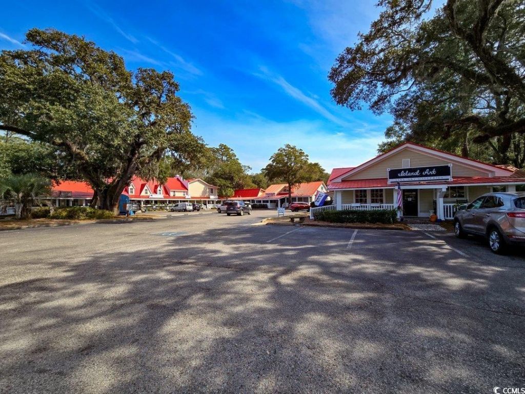 999 Algonquin Dr. Photo 32