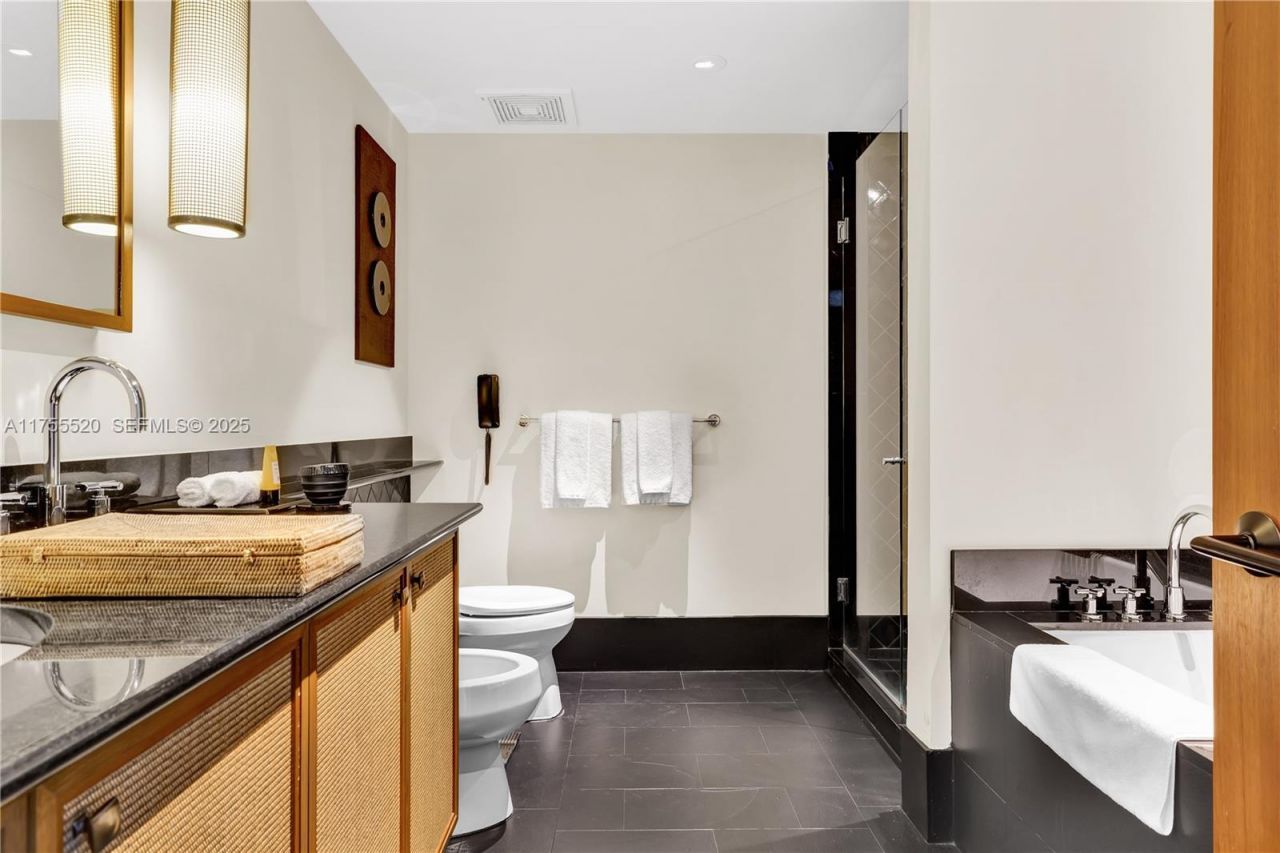 101 20th St, Unit 1803, Miami Beach, FL 33139 Photo