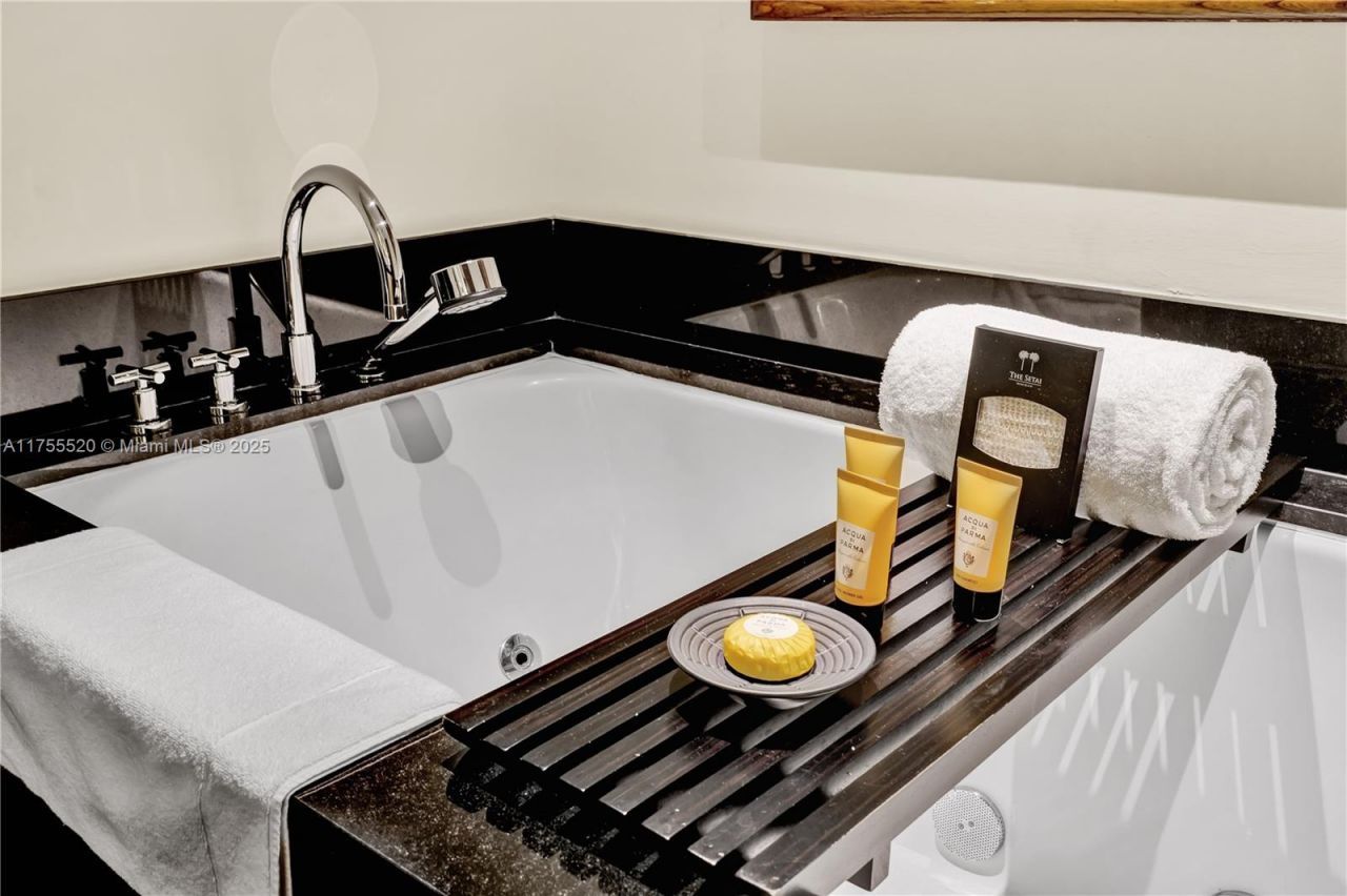 101 20th St, Unit 1803, Miami Beach, FL 33139 Photo