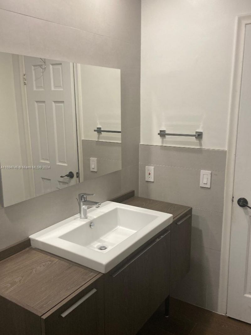 6205 Jacaranda Cir, Tamarac, FL 33319 Photo