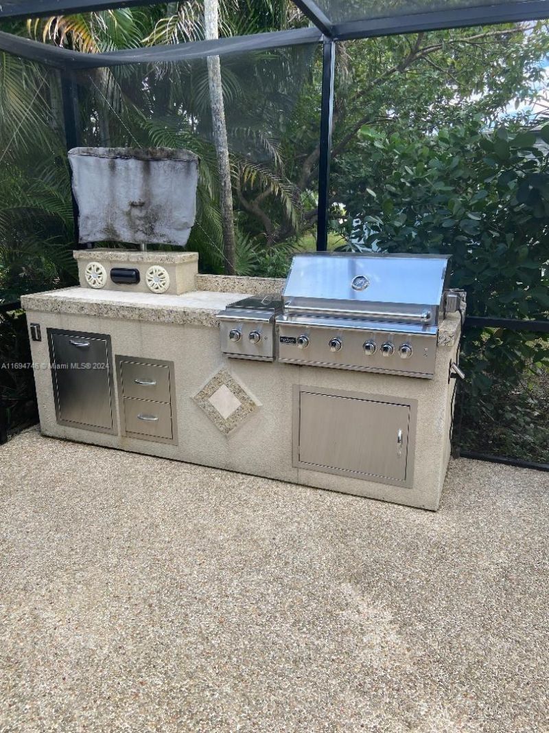 6205 Jacaranda Cir, Tamarac, FL 33319 Photo