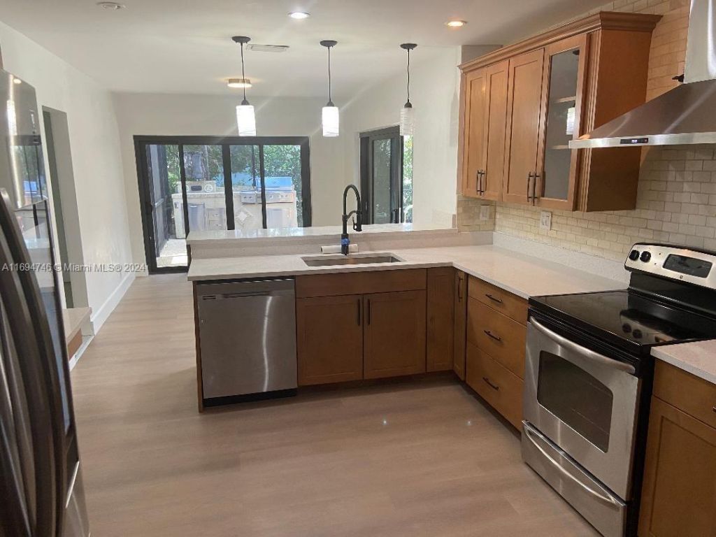 6205 Jacaranda Cir, Tamarac, FL 33319 Photo