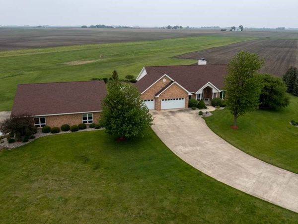 3 Carlock Drive, Danforth, IL 60930