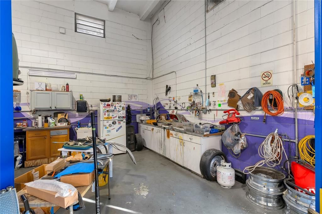 41 N Dollins Avenue, Orlando, FL 32805 Photo