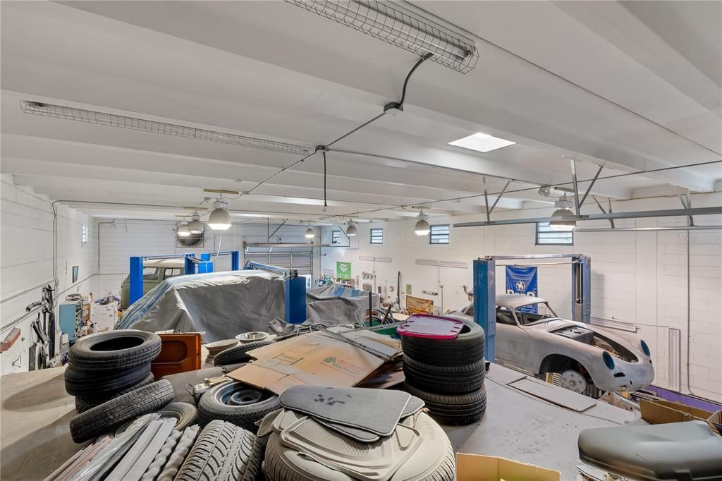 41 N Dollins Avenue, Orlando, FL 32805 Photo