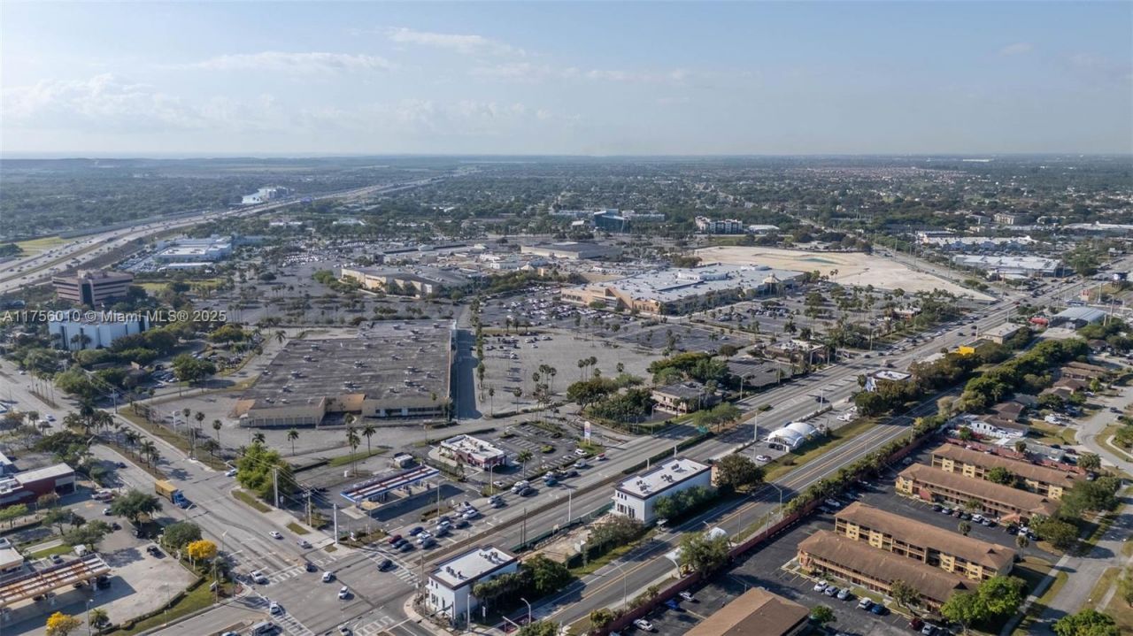 20200 SW S Dixie Highway, Cutler Bay, FL 33189 Photo