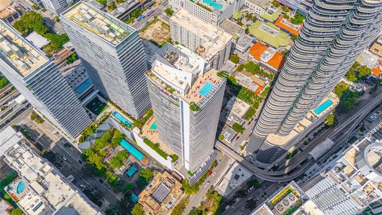 1100 S Miami Ave, Unit 3303, Miami, FL 33130 Photo