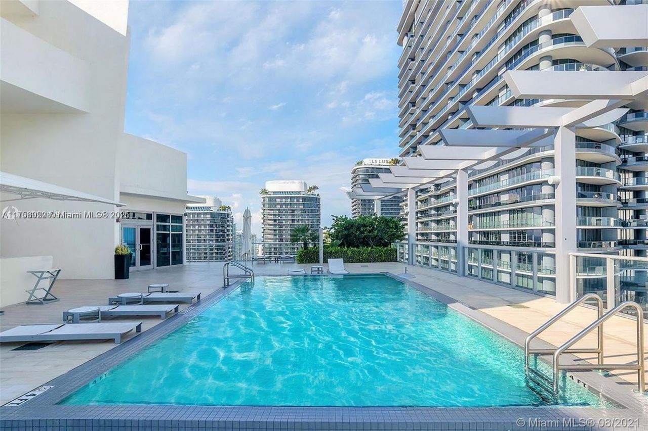 1100 S Miami Ave, Unit 3303, Miami, FL 33130 Photo